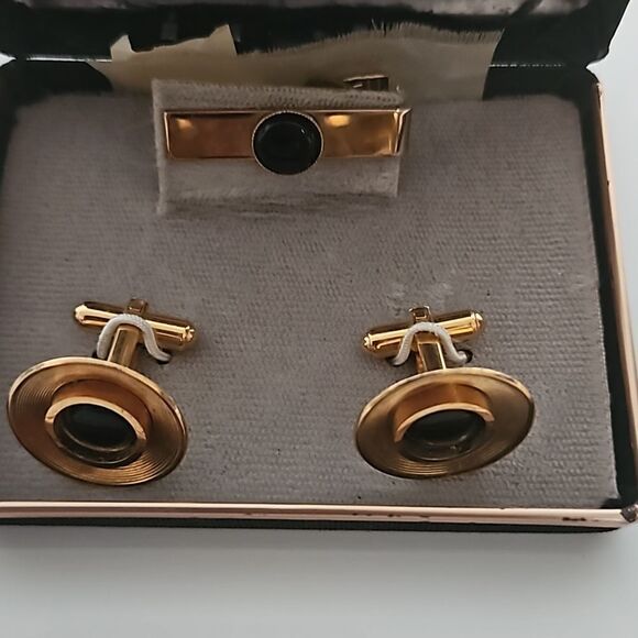 Vintage Men's 1960s Gold Plated Cufflinks & Tie Pin Black - Picture 9 of 16